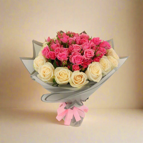 Fancy Hand Bouquet 5 - Larissa