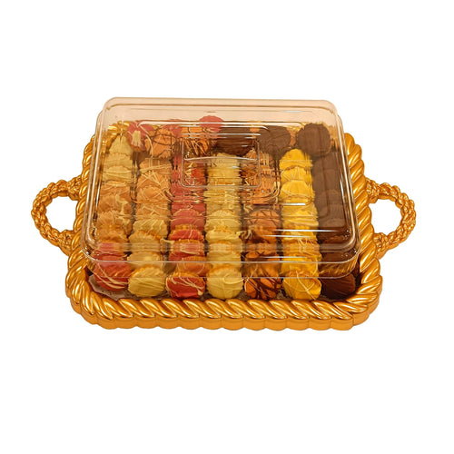 Petit Four - Larissa