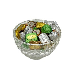 Chocolate Vase 5 - Larissa