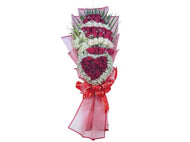 Heart Hand Bouquet 5 - Larissa