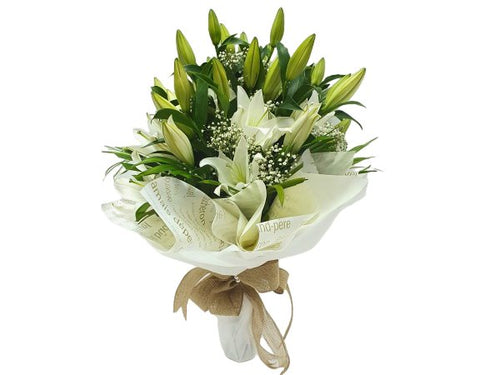 Lilium Hand Bouquet - Larissa